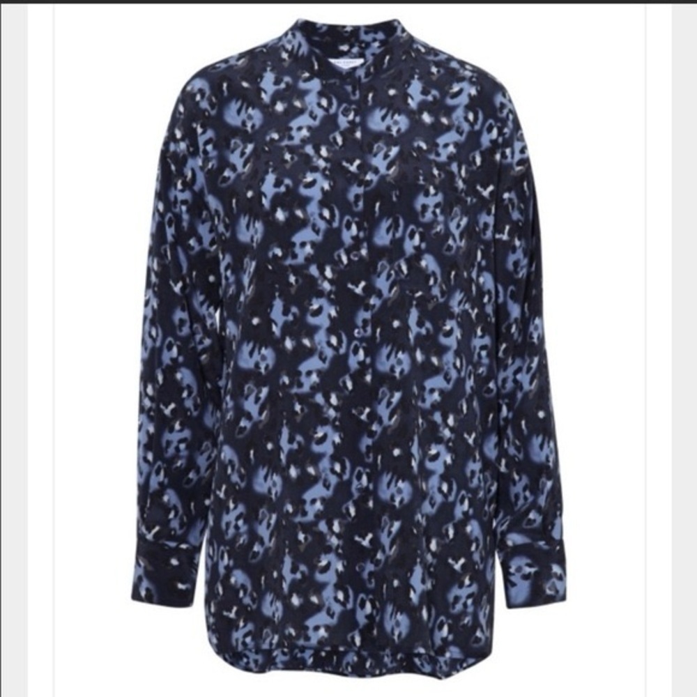 Equipment Reese silk blue animal print blouse SzSmall